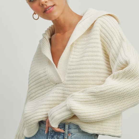 Vici Sweaters - NEW - I'M THE DRAMA COLLAR V NECK SWEATER